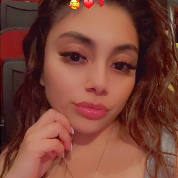 Meet your Posher, Joseline - Picture 1 of 1